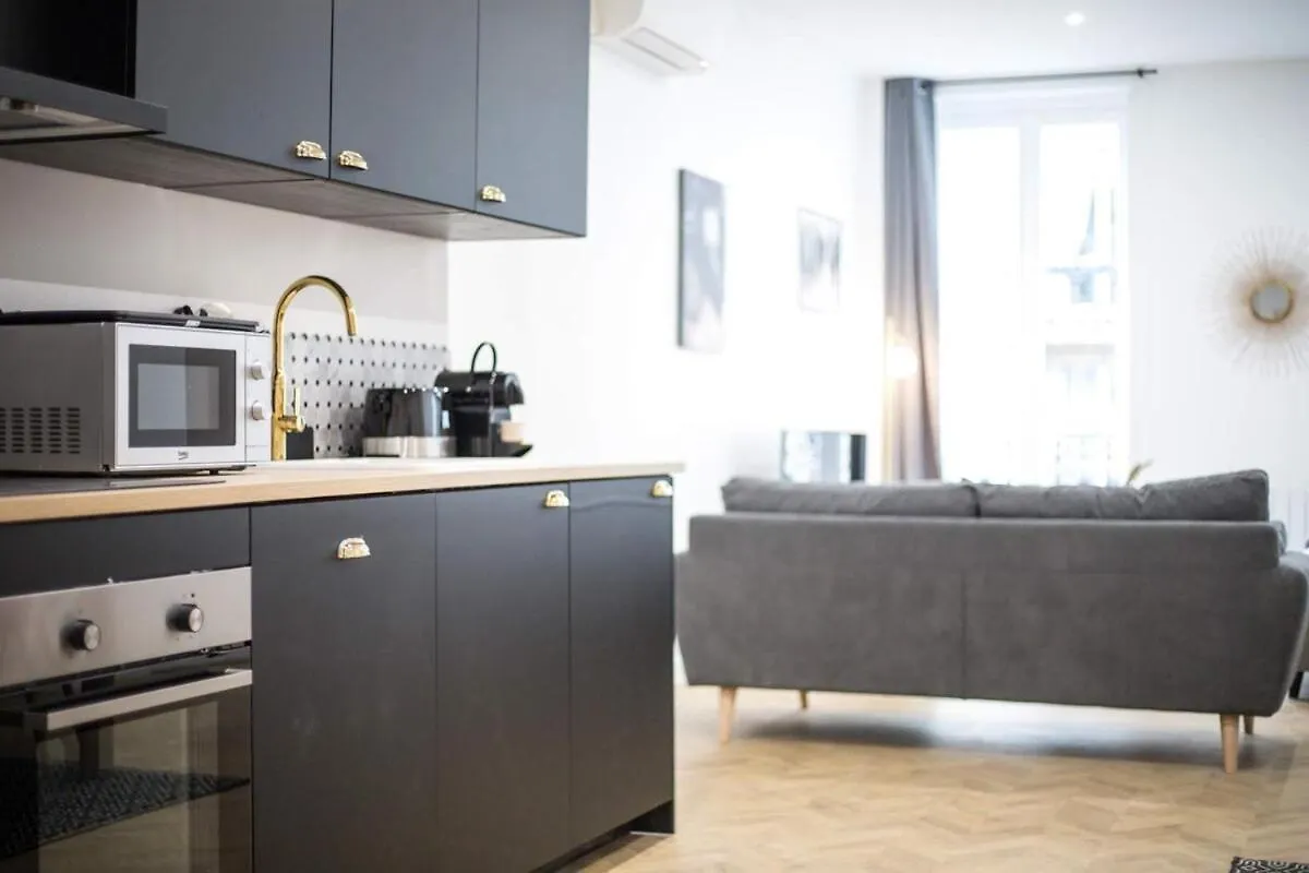 Apartmán Spacieux Pour 8 Pres De L'arc-de-triomphe